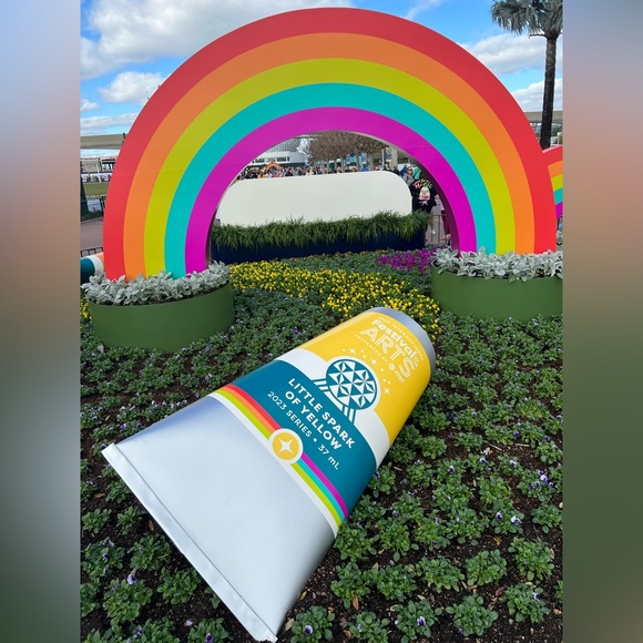 Meet your Posher, Alyssa - Picture 5 of 6